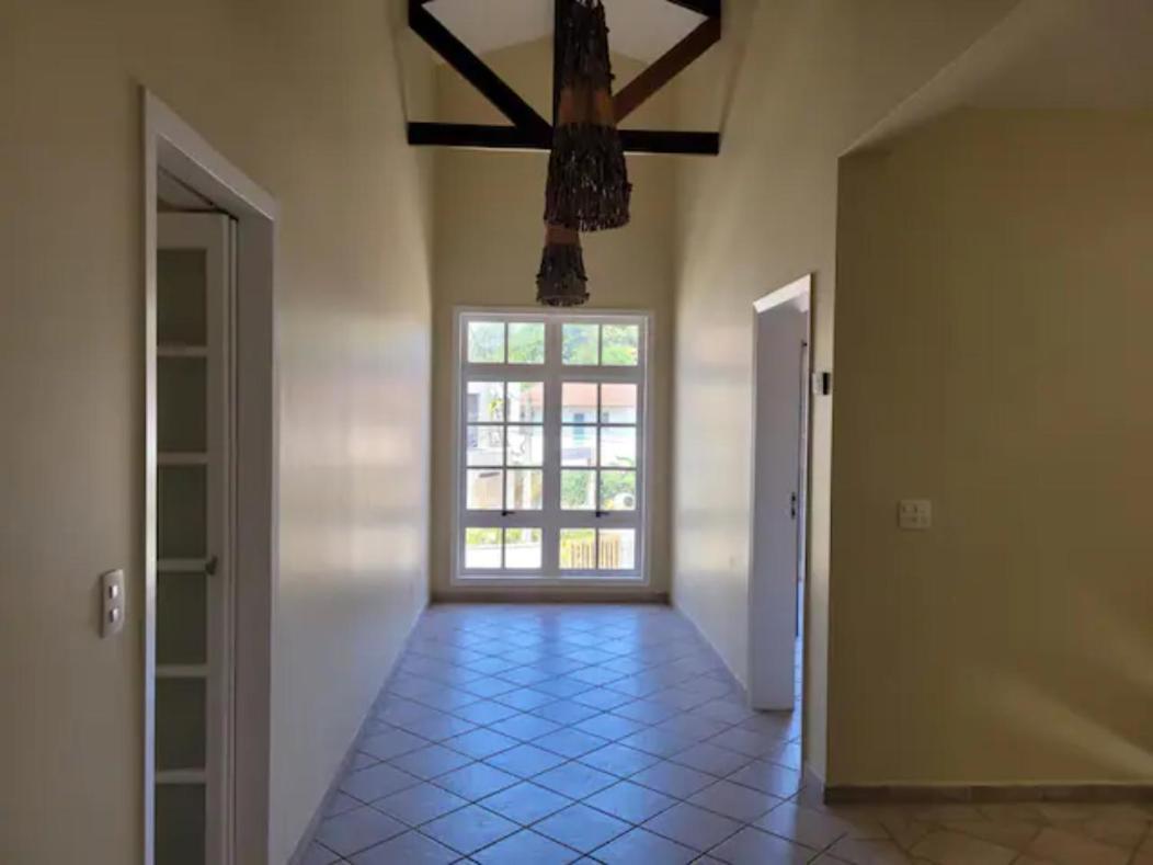 Casa em Condomínio, PÉ NA AREIA, praia Guaratuba Bertioga Extérieur photo